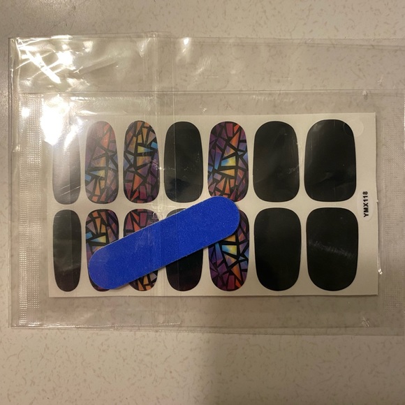 Mani Pedi Nail Polish Wrap Bundle New in Package - Picture 2 of 6